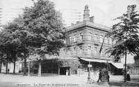 carte postale ancienne de Ixelles Restaurant Le Phare du Boulevard Militaire (actuellement boulevard général Jacques)