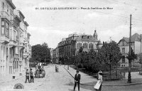 carte postale ancienne de Schaerbeek Place de Jamblinne de Meux