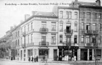 carte postale ancienne de Koekelberg Avenue Broustin, Succursale Delhaize et boucherie Kumps