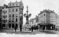carte postale ancienne de Saint-Gilles Fontaine monumentale de Saint-gilles