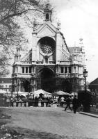 carte postale de Bruxelles Marché devant l'église