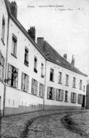 postkaat van  De gebouwen van het St-Jozefsklooster in de oude Keulse baan (Marnestraat)