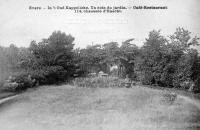 carte postale de Evere In 't Oud kappelleke. Un coin du jardin du café-Restaurant. Chaussée de Haecht.