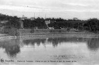 postkaart van Sint-Pieters-Woluwe Avenue de Tervueren. L'étang du parc de Woluwe et pont du chemin de fer