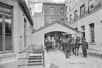 carte postale ancienne de Ixelles Chocolaterie-Confiserie Antoine Rues du Prince Royal-Keyenveld-du Berger Remise et Ecuries