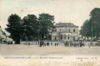 carte postale ancienne de Ixelles La Maison Communale