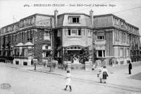 carte postale ancienne de Ixelles Ecole Edith Cavell d'Infirmières Belges