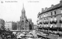 carte postale ancienne de Saint-Gilles Le Parvis de Saint-Gilles