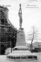 carte postale de Bruxelles Monument Francisco Ferrer (arrière de l'église Ste Catherine)