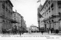 carte postale de Bruxelles La Montagne de la Cour vue de la Place Royale