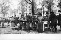 carte postale de Bruxelles Le vieux Marché - Puces du Jeu de Balle