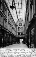 carte postale ancienne de Charleroi Passage de la Bourse