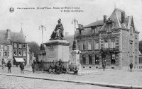 carte postale ancienne de Philippeville Grand'Place, statue de Marie-Louise, 1ère Reine des Belges