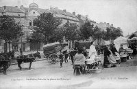 carte postale ancienne de Charleroi Variétés - Coin de la Place du Manège