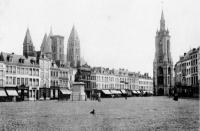 carte postale ancienne de Tournai Le Beffroi