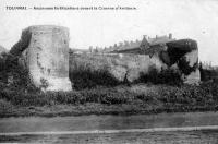 carte postale ancienne de Tournai Anciennes fortifications devant la caserne d'artillerie