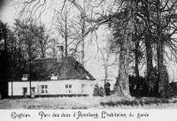 carte postale ancienne de Enghien Parc des ducs d'Aremberg - L'habitation du garde