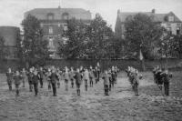 carte postale ancienne de Chimay Pensionnat de l'Athénée Royale - Tennis