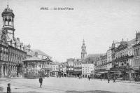 carte postale ancienne de Mons La Grand'Place