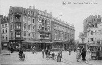 carte postale ancienne de Spa Place Pierre-le-Grand et le Casino