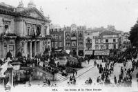 carte postale ancienne de Spa Les Bains et la Place Royale
