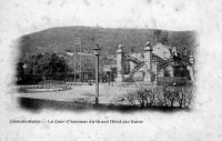 carte postale ancienne de Chaudfontaine La cour d'honneur du Grand Hôtel des bains