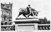 carte postale de Liège Statue Le taureau de Mignon (Dompteur de taureau) - Les Terrasses