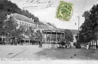 carte postale ancienne de Spa Le kiosque et la place Royale