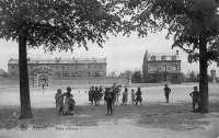 carte postale ancienne de Hasselt Place d'Armes