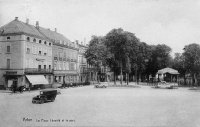 carte postale ancienne de Arlon La Place Léopold et le Parc
