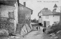 carte postale ancienne de Laroche Vieux coin sur le chemin de Maka