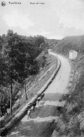 carte postale ancienne de Houffalize Route de Liège