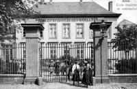 carte postale ancienne de Arlon Ecole moyenne de demoiselles