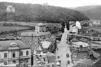 postkaart van Laroche Quartier de la Gare et école Communale