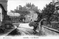 carte postale ancienne de Laroche Le Bronze avec vue sur le vieux Château