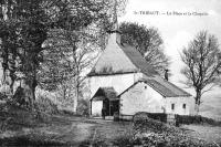 carte postale ancienne de Marcourt St Thibaut - La Place et la Chapelle