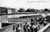postkaart van Namen L'Arrivée du Bâteau-Touriste