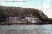 carte postale ancienne de Yvoir Le Quartier de la gare