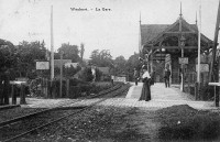 carte postale ancienne de Waulsort La Gare