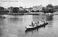 carte postale ancienne de Waulsort Le Passeur d'eau