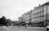 carte postale de Namur Place de la Gare, les Hôtels