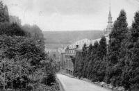 carte postale ancienne de Malonne Institut Saint-Berthuin - L'entrée du jardin