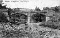 carte postale ancienne de Hastière Le pont et la rivière l'Hermeton