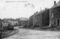 carte postale ancienne de Sugny Route de Bouillon