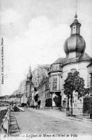 carte postale ancienne de Dinant Le quai de Meuse et l'Hôtel de ville
