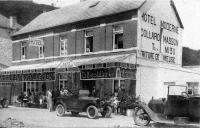 carte postale ancienne de Hastière Hôtel Moderne - Propriétaire C. Collard - Masson