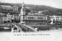 carte postale ancienne de Dinant Le Pont sur la Meuse et l'Hôtel des Postes.
