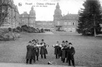 carte postale ancienne de Houyet Château d'Ardenne - Les cors de chasse