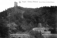 carte postale ancienne de Houyet Château d'Ardenne - Tour du Rocher et la Halte (gare réservée aux clients et invités)