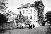 carte postale ancienne de Dinant Le mur des fusillés (Tschoffen)